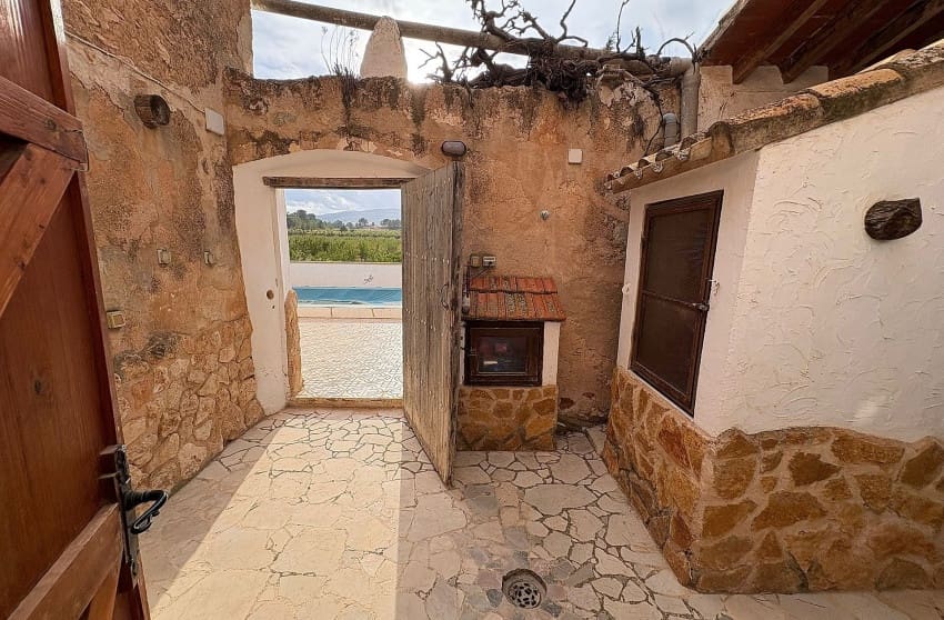 5 chambre Villa/Maison Semi-Mitoyenne à vendre à Pinoso avec piscine - 339 995 € (Ref: 9536485)