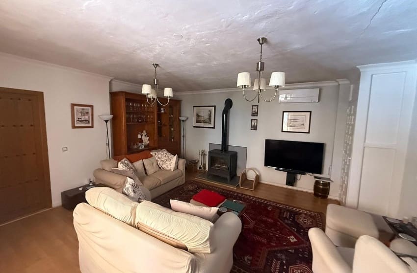 5 slaapkamer Finca/Landhuis te koop in Castalla met zwembad - € 325.000 (Ref: 9536490)