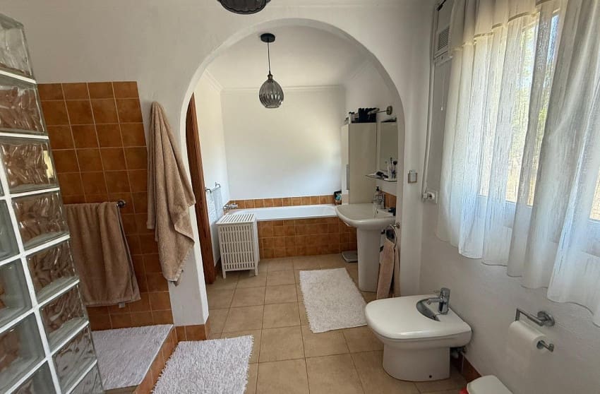 5 slaapkamer Finca/Landhuis te koop in Castalla met zwembad - € 325.000 (Ref: 9536490)