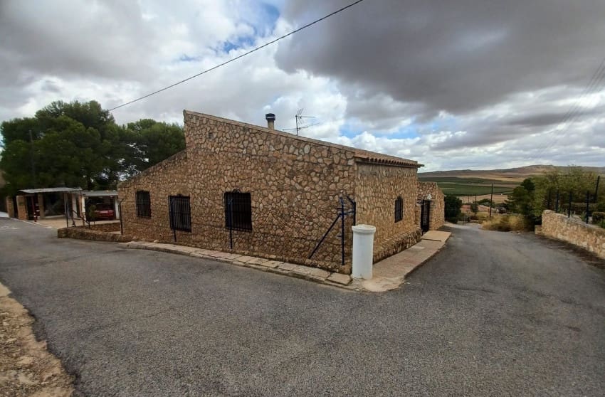 3 quarto Quinta/Casa Rural para venda em Yecla com piscina - 199 995 € (Ref: 9536492)