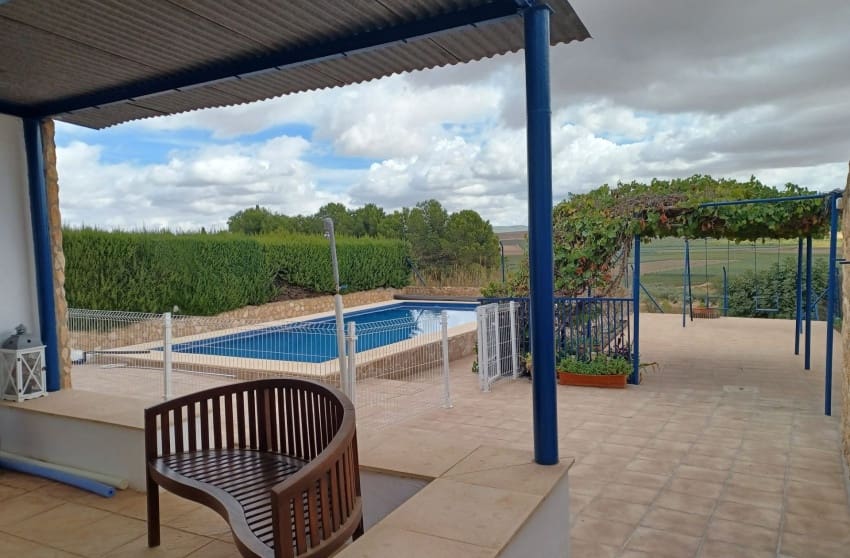 3 quarto Quinta/Casa Rural para venda em Yecla com piscina - 199 995 € (Ref: 9536492)