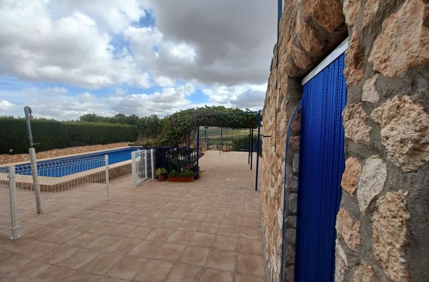 3 quarto Quinta/Casa Rural para venda em Yecla com piscina - 199 995 € (Ref: 9536492)