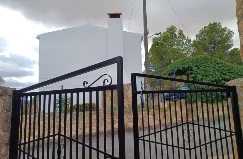 3 quarto Quinta/Casa Rural para venda em Yecla com piscina - 199 995 € (Ref: 9536492)