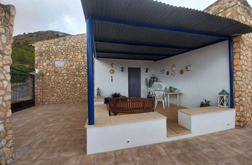 3 quarto Quinta/Casa Rural para venda em Yecla com piscina - 199 995 € (Ref: 9536492)