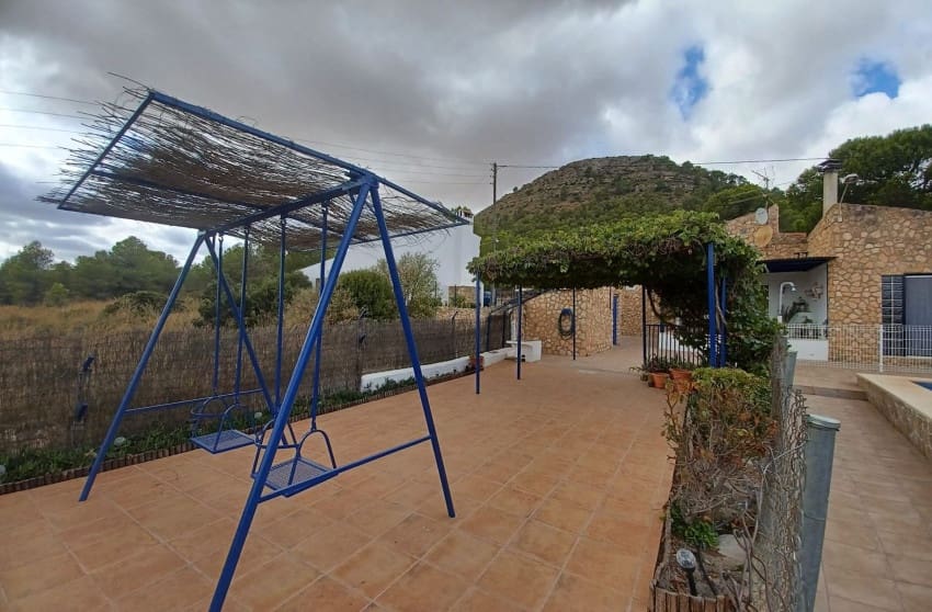 3 quarto Quinta/Casa Rural para venda em Yecla com piscina - 199 995 € (Ref: 9536492)