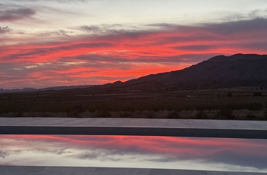 3 makuuhuone Huvila myytävänä paikassa Pinoso mukana uima-altaan - 349 995 € (Ref: 9570225)