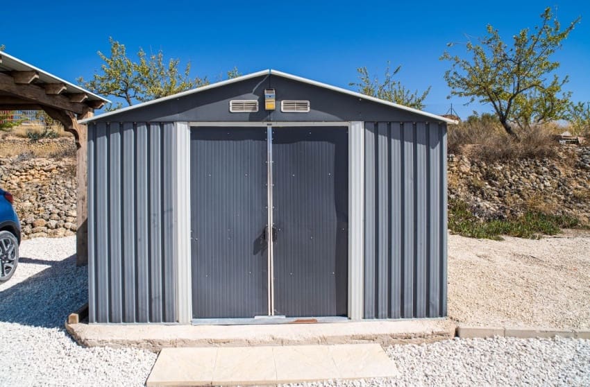 3 makuuhuone Huvila myytävänä paikassa Pinoso mukana uima-altaan - 349 995 € (Ref: 9570225)