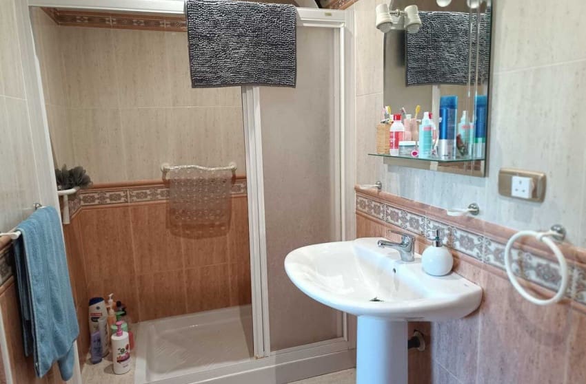 5 chambre Villa/Maison à vendre à Fortuna avec piscine - 265 000 € (Ref: 9599807)