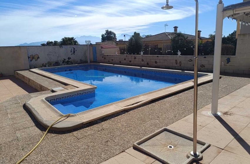 5 chambre Villa/Maison à vendre à Fortuna avec piscine - 265 000 € (Ref: 9599807)