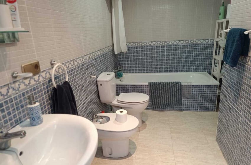 5 chambre Villa/Maison à vendre à Fortuna avec piscine - 265 000 € (Ref: 9599807)