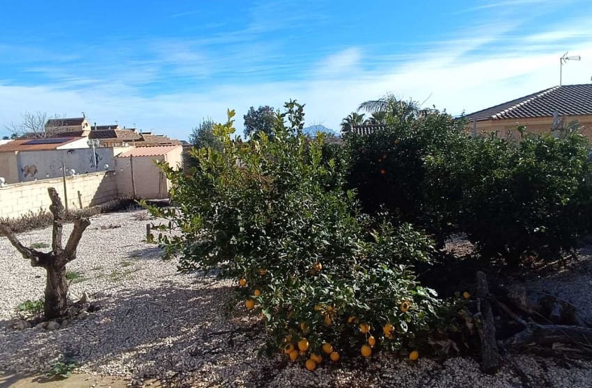 5 chambre Villa/Maison à vendre à Fortuna avec piscine - 265 000 € (Ref: 9599807)