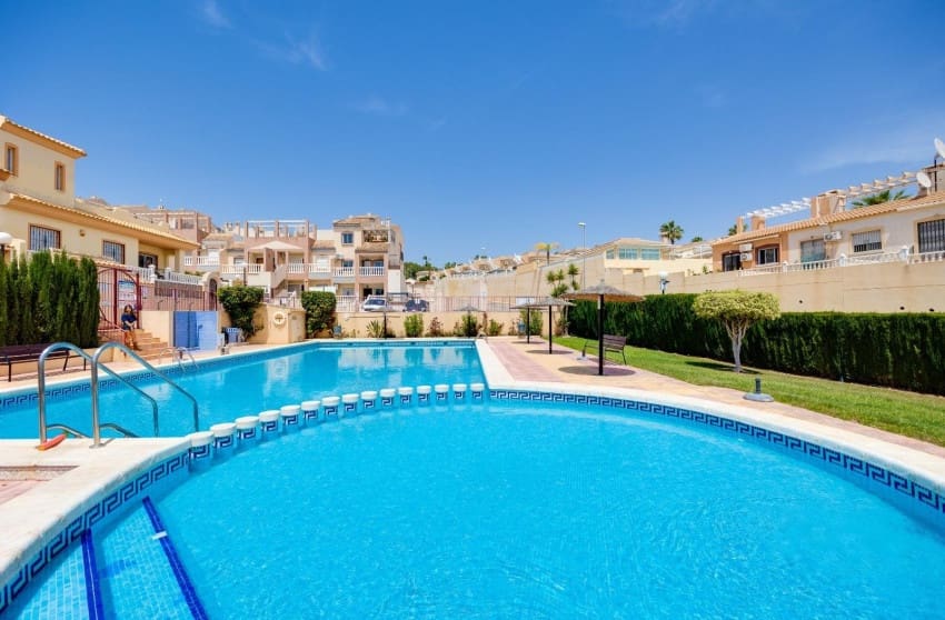 2 makuuhuone Omakotitalo myytävänä paikassa Filipinas mukana uima-altaan - 179 000 € (Ref: 9599809)