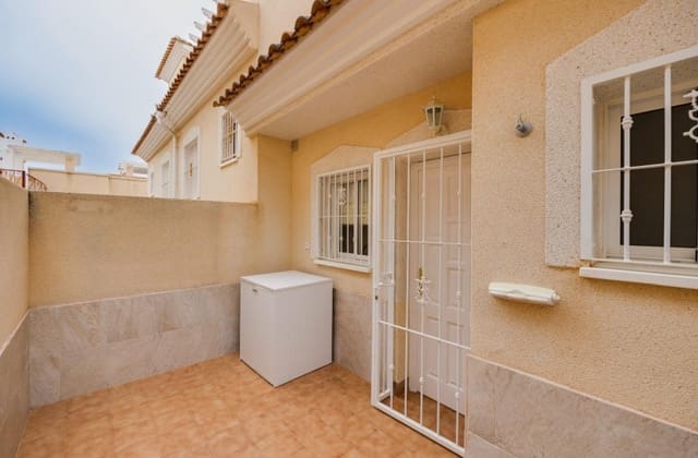 2 makuuhuone Omakotitalo myytävänä paikassa Las Filipinas mukana uima-altaan - 179 000 € (Ref: 9599809)