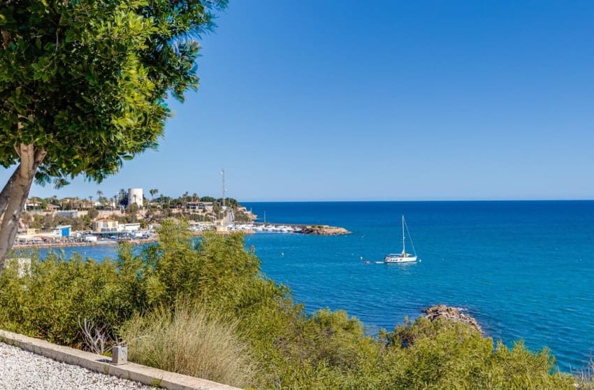 2 makuuhuone Omakotitalo myytävänä paikassa Filipinas mukana uima-altaan - 179 000 € (Ref: 9599809)