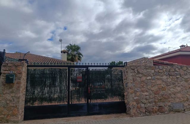 3 chambre Villa/Maison à vendre à Fortuna avec piscine - 310 000 € (Ref: 9599810)