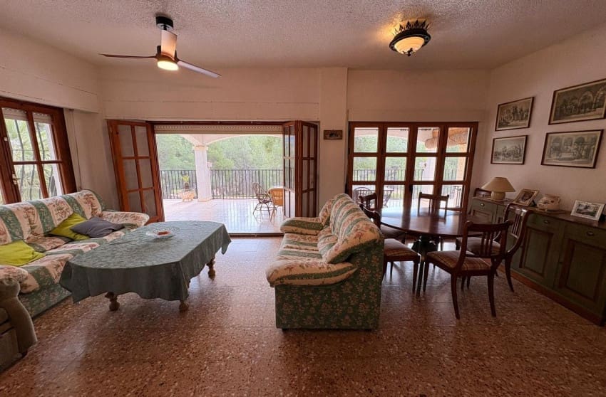 4 soverom Villa til salgs i Sax med svømmebasseng - € 315 000 (Ref: 9599812)