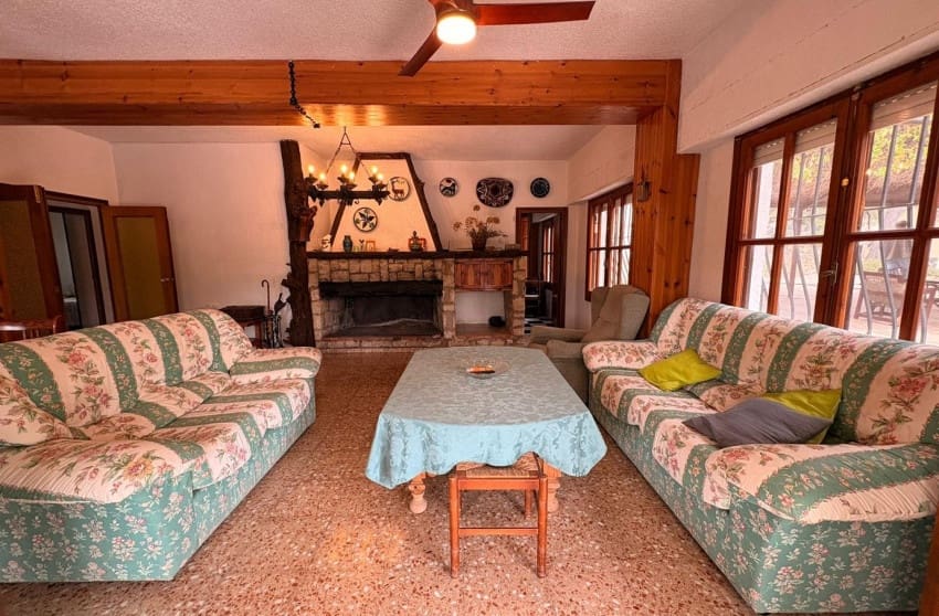 4 soverom Villa til salgs i Sax med svømmebasseng - € 315 000 (Ref: 9599812)