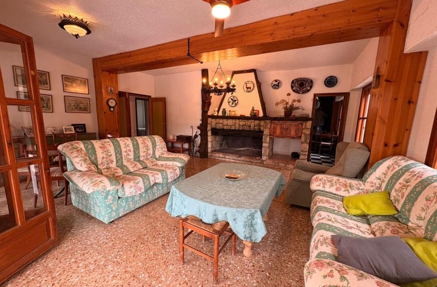 4 soverom Villa til salgs i Sax med svømmebasseng - € 315 000 (Ref: 9599812)