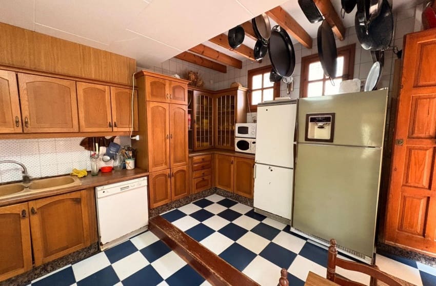 4 soverom Villa til salgs i Sax med svømmebasseng - € 315 000 (Ref: 9599812)