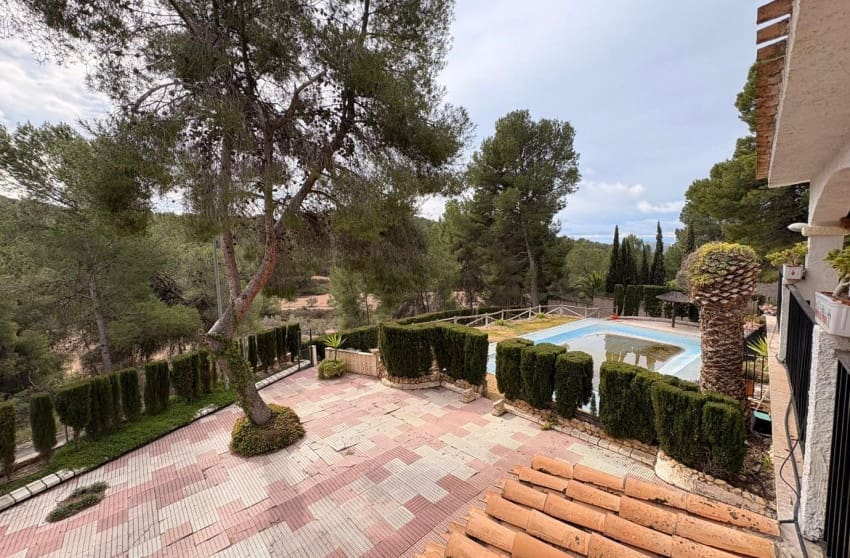 4 soverom Villa til salgs i Sax med svømmebasseng - € 315 000 (Ref: 9599812)