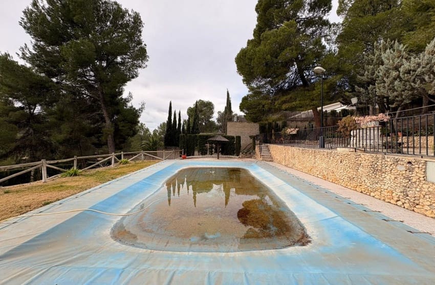 4 soverom Villa til salgs i Sax med svømmebasseng - € 315 000 (Ref: 9599812)