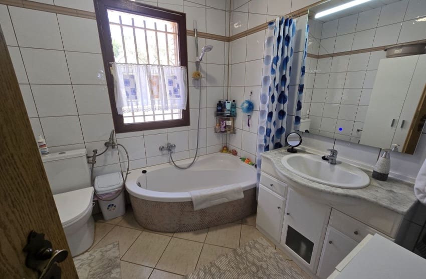 3 soverom Villa til salgs i Salinas med svømmebasseng - € 199 500 (Ref: 9599814)