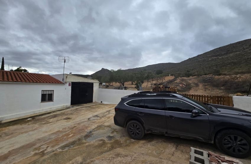 4 makuuhuone Maalaistalo myytävänä paikassa Yecla mukana uima-altaan - 194 995 € (Ref: 9599815)