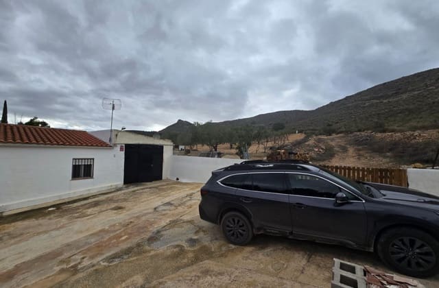 4 slaapkamer Finca/Landhuis te koop in Yecla met zwembad - € 194.995 (Ref: 9599815)