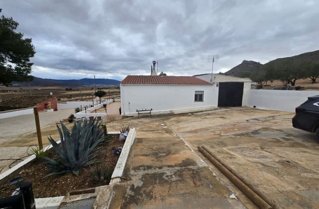 4 slaapkamer Finca/Landhuis te koop in Yecla met zwembad - € 194.995 (Ref: 9599815)