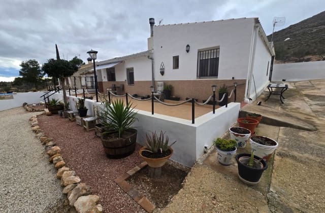 4 slaapkamer Finca/Landhuis te koop in Yecla met zwembad - € 194.995 (Ref: 9599815)