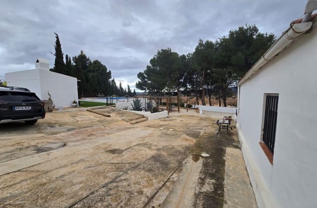 4 slaapkamer Finca/Landhuis te koop in Yecla met zwembad - € 194.995 (Ref: 9599815)