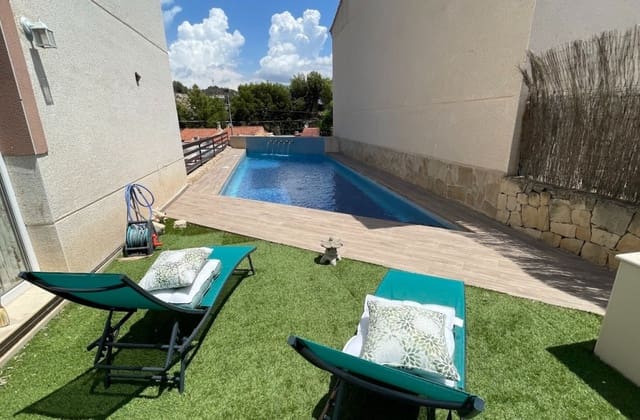 4 bedroom Villa for sale in Pueblo - Urbanizaciones, Alfaz del Pi / L'Alfàs del Pi with pool - € 398,000 (Ref: 9601524)