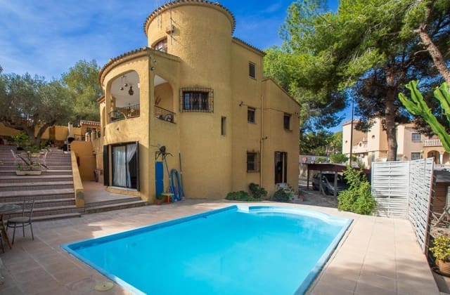 6 sypialnia Willa na sprzedaż w Villamartin, Orihuela z basenem - 450 000 € (Ref: 9601525)
