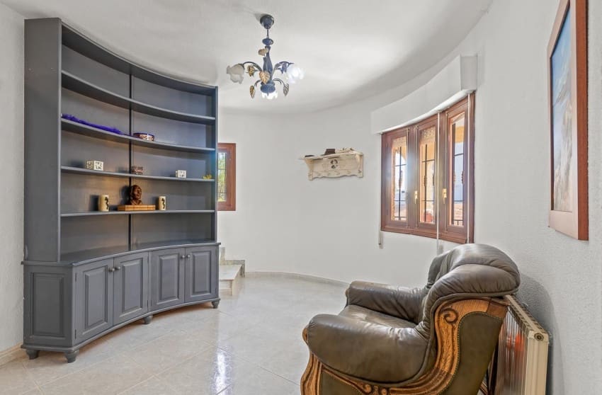 6 sypialnia Willa na sprzedaż w Villamartin z basenem - 450 000 € (Ref: 9601525)