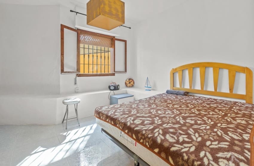 6 sypialnia Willa na sprzedaż w Villamartin z basenem - 450 000 € (Ref: 9601525)