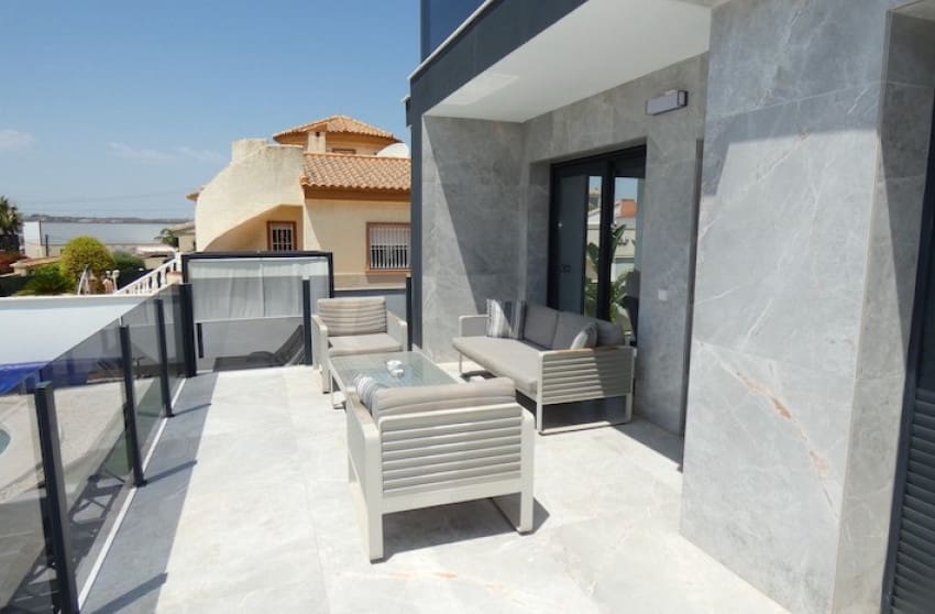 4 camera da letto Villa in vendita in Ciudad Quesada - 699.900 € (Rif: 9601526)