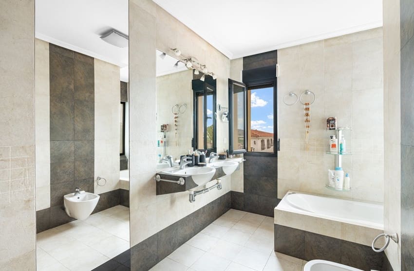 5 quarto Moradia para venda em Rebolledo com piscina - 940 000 € (Ref: 9601527)