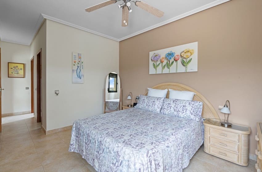 5 quarto Moradia para venda em Rebolledo com piscina - 940 000 € (Ref: 9601527)