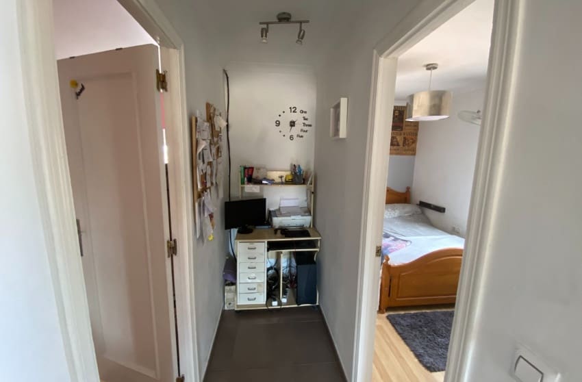 5 bedroom Villa for sale in Sax with pool - € 375,000 (Ref: 9601528)