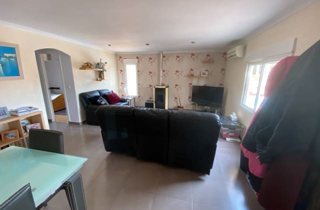 5 bedroom Villa for sale in Sax with pool - € 375,000 (Ref: 9601528)