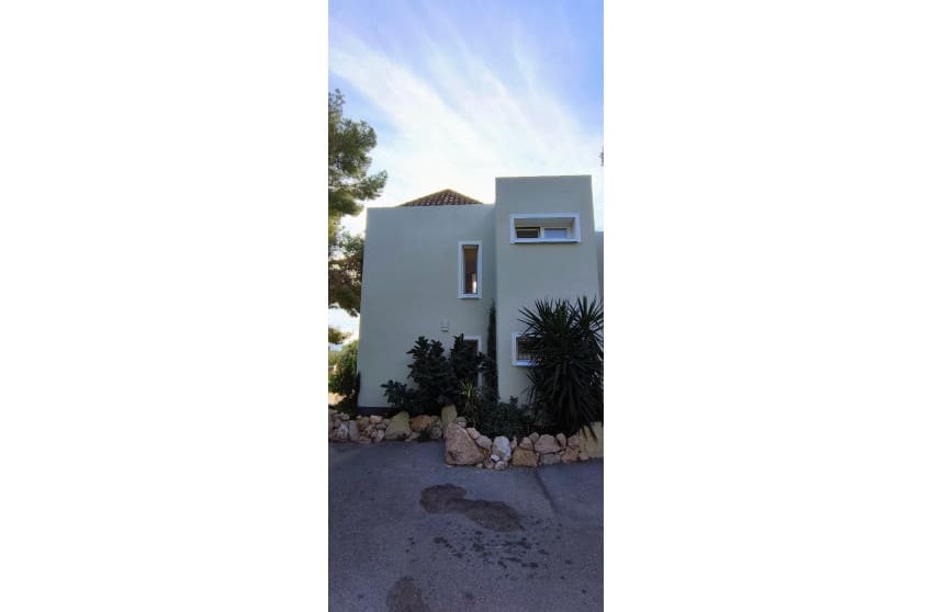 4 makuuhuone Huvila myytävänä paikassa Altea mukana uima-altaan - 523 950 € (Ref: 9601529)