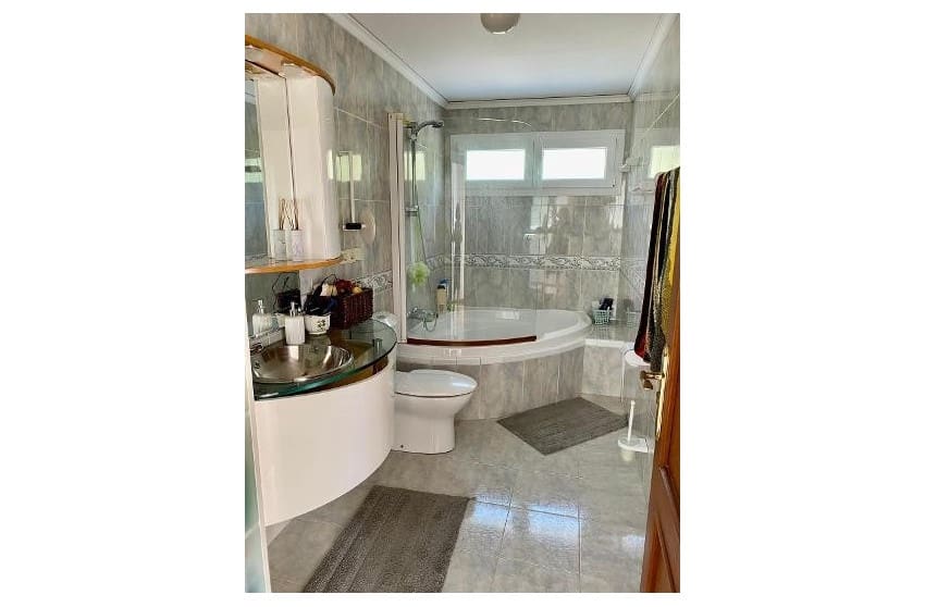 4 makuuhuone Huvila myytävänä paikassa Altea mukana uima-altaan - 523 950 € (Ref: 9601529)