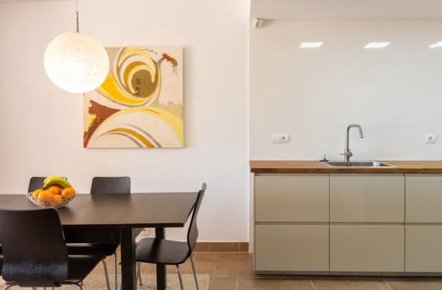 3 soveværelse Byhus til salg i Altea med swimmingpool - € 385.000 (Ref: 9601530)