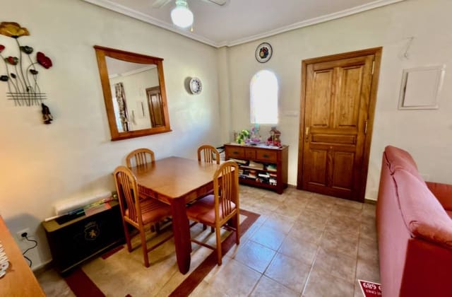 2 makuuhuone Huvila myytävänä paikassa El Raso, Guardamar del Segura mukana uima-altaan - 199 995 € (Ref: 9601533)