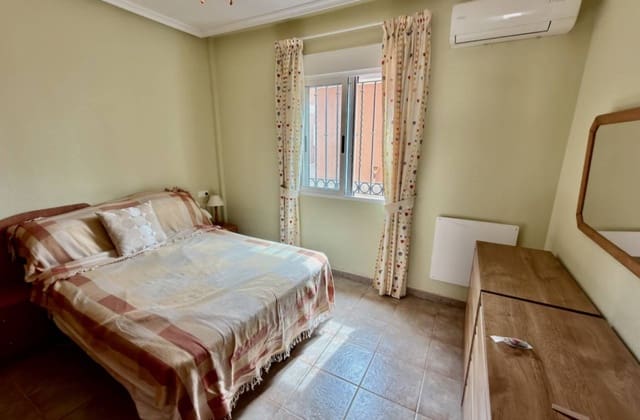 2 sypialnia Willa na sprzedaż w El Raso, Guardamar del Segura z basenem - 180 000 € (Ref: 9601533)