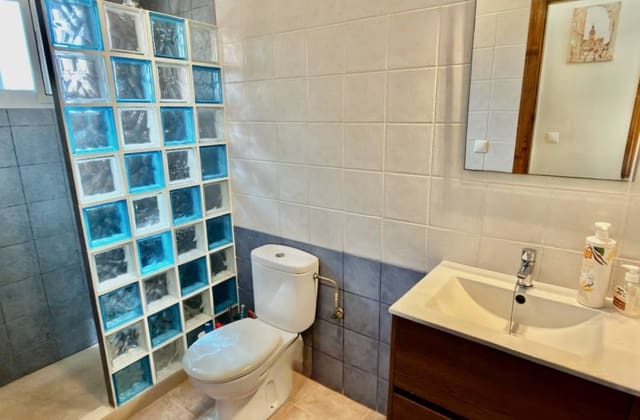 2 sypialnia Willa na sprzedaż w El Raso, Guardamar del Segura z basenem - 180 000 € (Ref: 9601533)