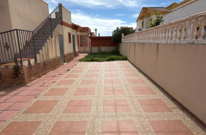 2 Zimmer Villa zu verkaufen in Guardamar del Segura mit Pool - 180.000 € (Ref: 9601533)