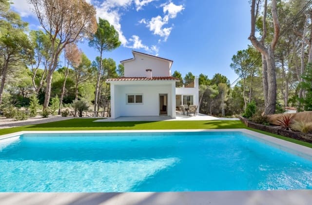 3 slaapkamer Villa te koop in Altea met zwembad - € 695.000 (Ref: 9601534)