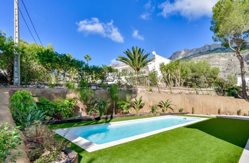 3 slaapkamer Villa te koop in Altea met zwembad - € 695.000 (Ref: 9601534)
