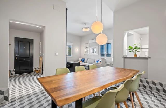 Chalet de 3 habitaciones en La Algoda - Matola - El Pla, Elche / Elx en venta con piscina - 385.000 € (Ref: 9601536)